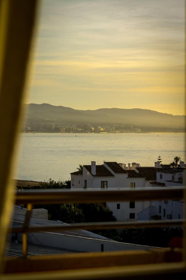 Marbella Banus Suites Экстерьер фото