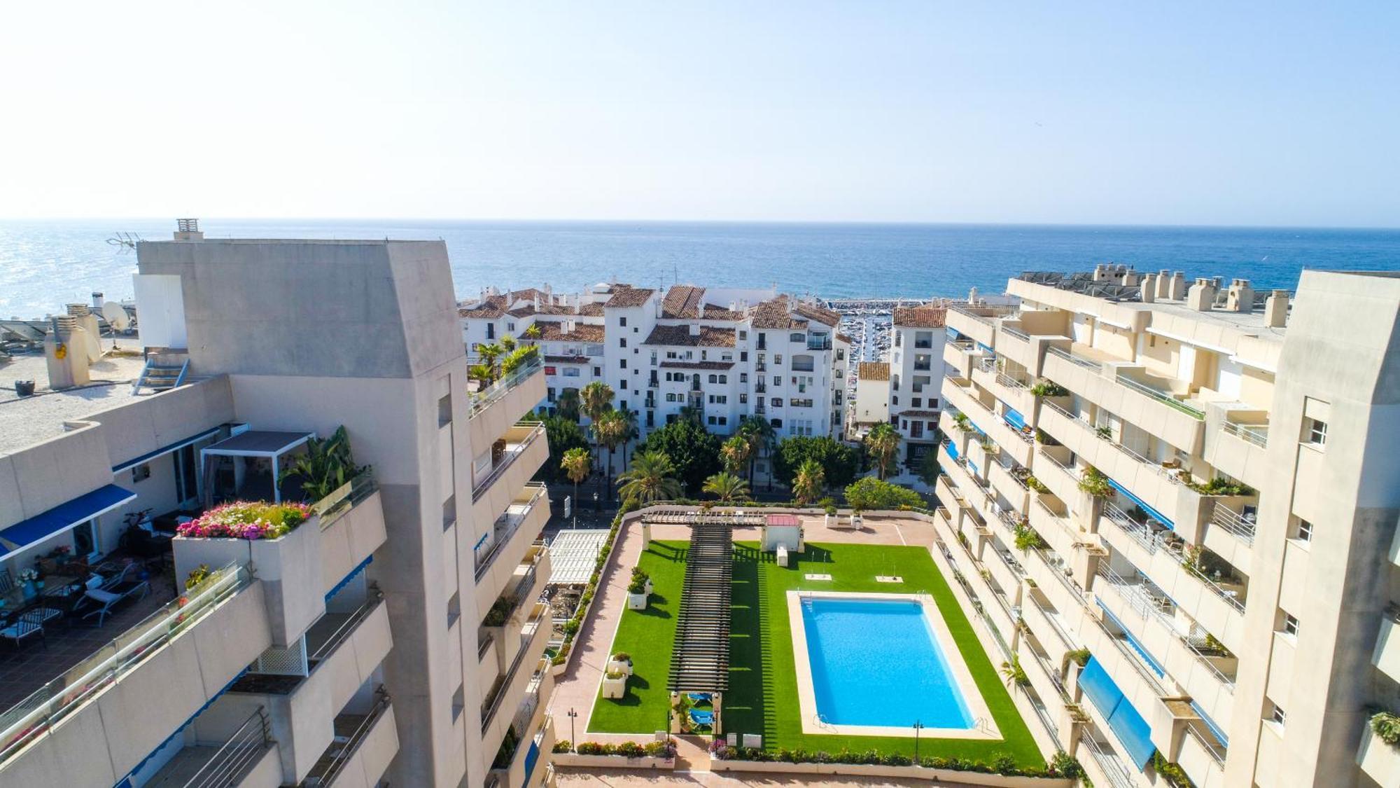 Marbella Banus Suites Экстерьер фото